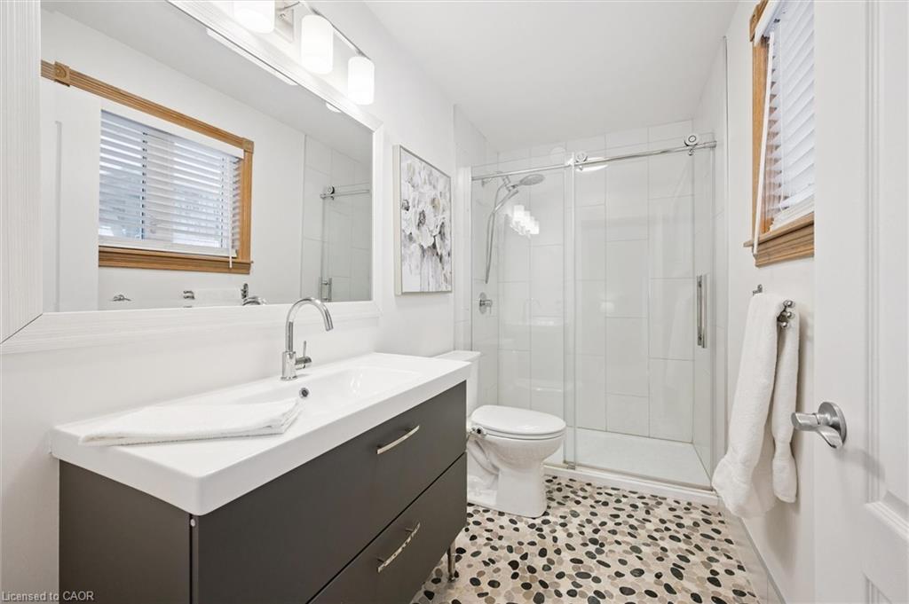 4130 Weimar Line, Wellesley, ON - Indoor Photo Showing Bathroom