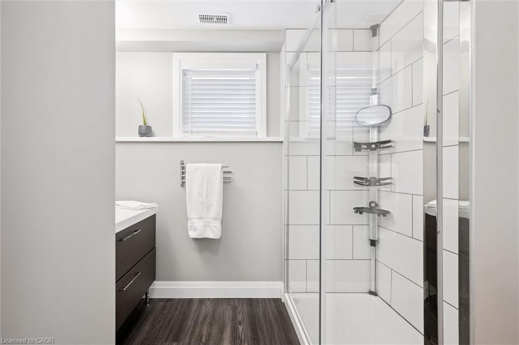 4130 Weimar Line, Wellesley, ON - Indoor Photo Showing Bathroom