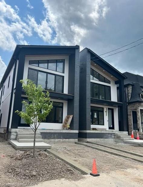 77 Melbourne Street, Hamilton, ON - Outdoor With Facade