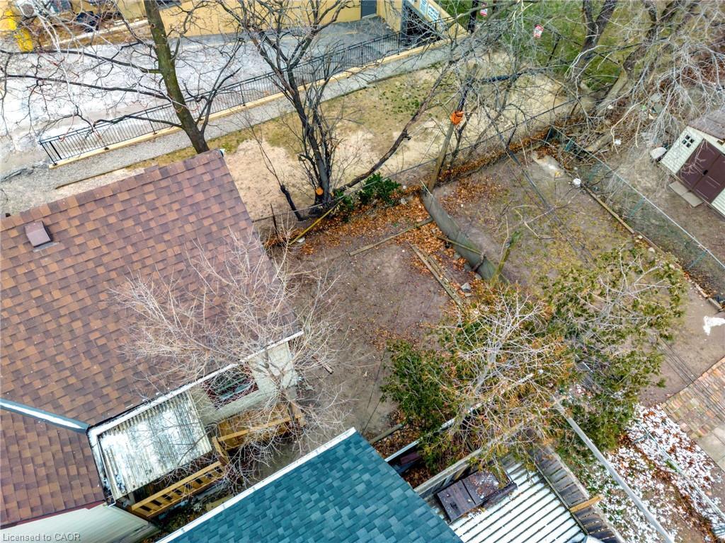 142 Sanford Avenue N, Hamilton, ON - Outdoor