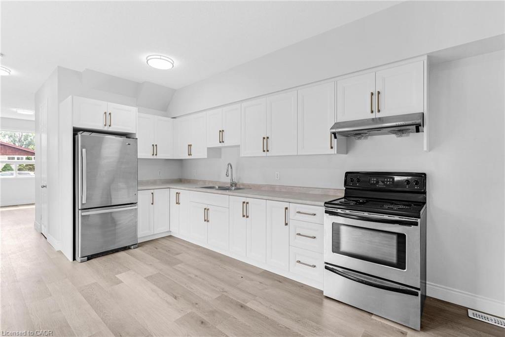 120 Jansen Avenue, Kitchener, ON - Indoor Photo Showing Kitchen With Stainless Steel Kitchen