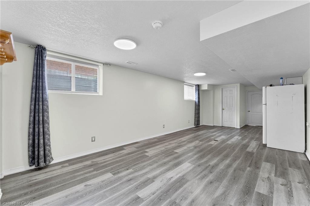 120 Jansen Avenue, Kitchener, ON - Indoor