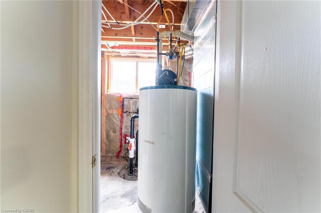 120 Jansen Avenue, Kitchener, ON - Indoor