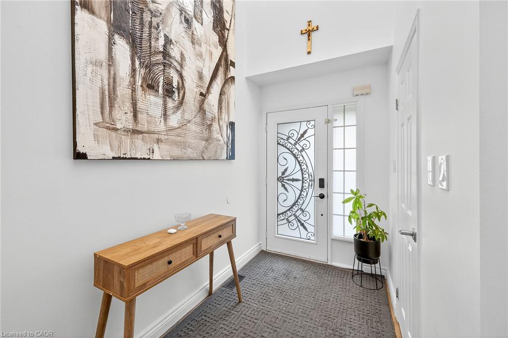 14-134 Terni Boulevard, Hamilton, ON - Indoor Photo Showing Other Room