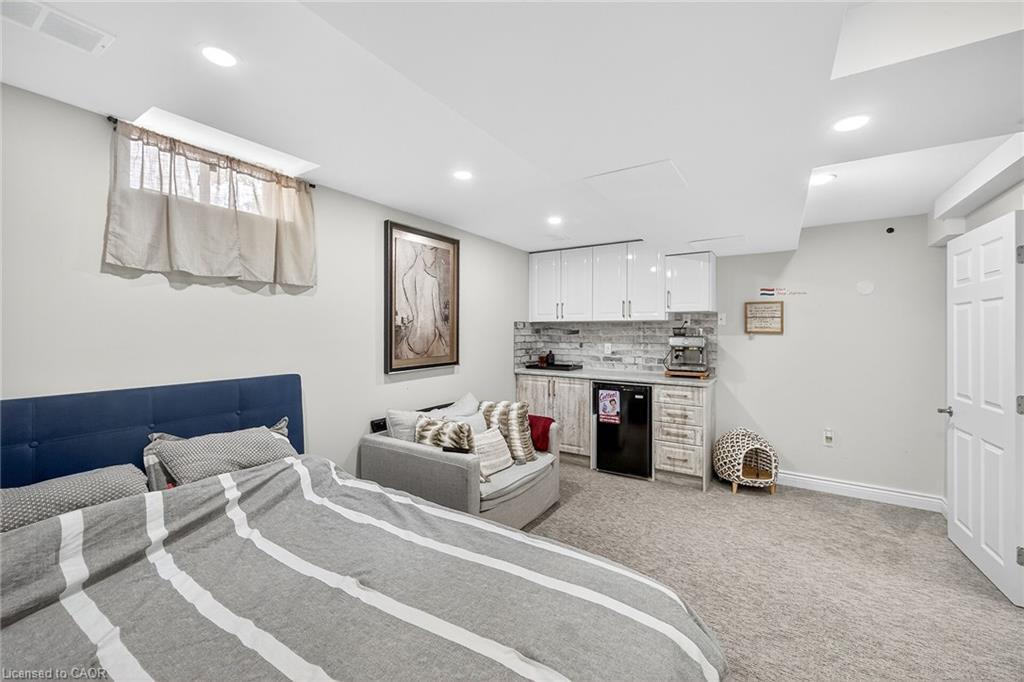 14-134 Terni Boulevard, Hamilton, ON - Indoor With Fireplace