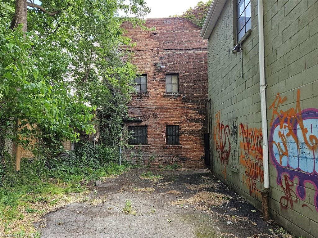 434 King Street W, Hamilton, ON