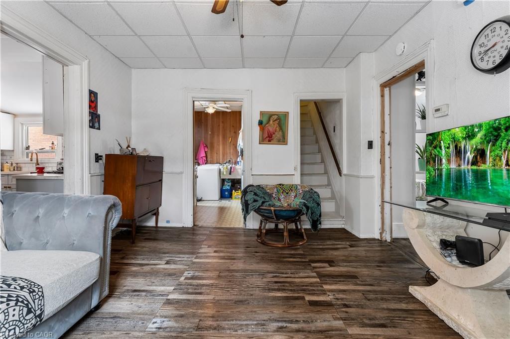 193 Locke Street N, Hamilton, ON - Indoor