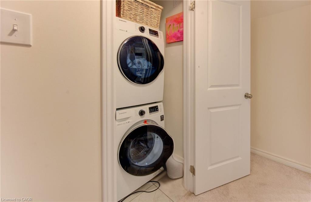 B-385 Westwood Drive, Kitchener, ON - Indoor Photo Showing Laundry Room