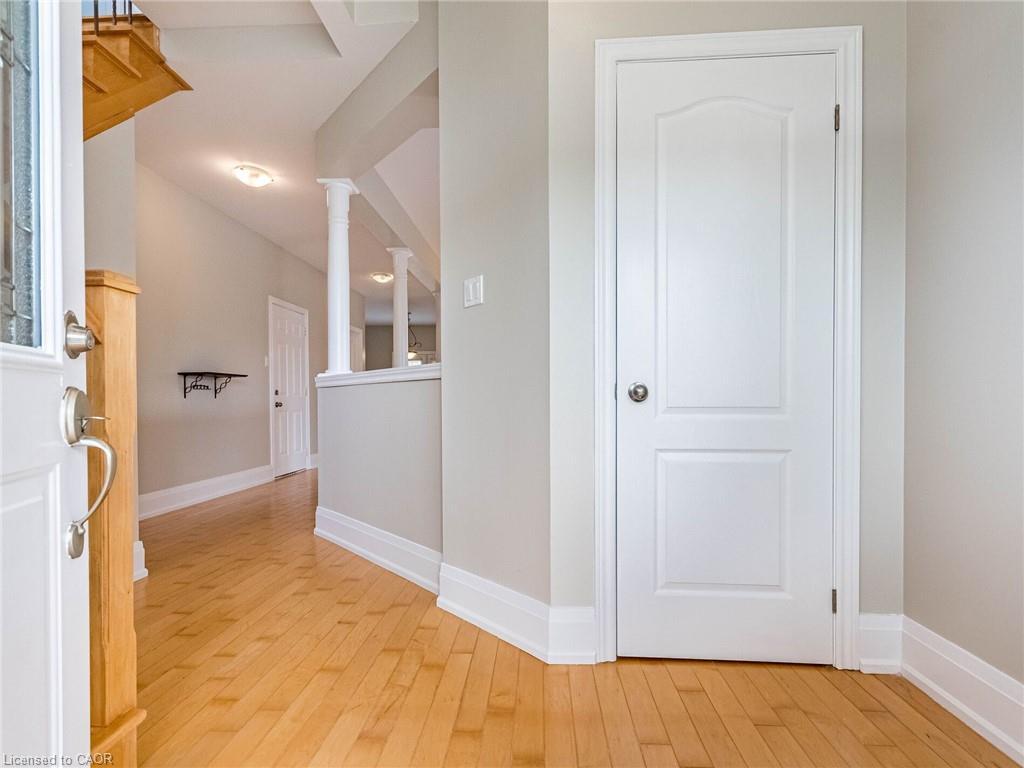 4 Panorama Way, Stoney Creek, ON - Indoor Photo Showing Other Room