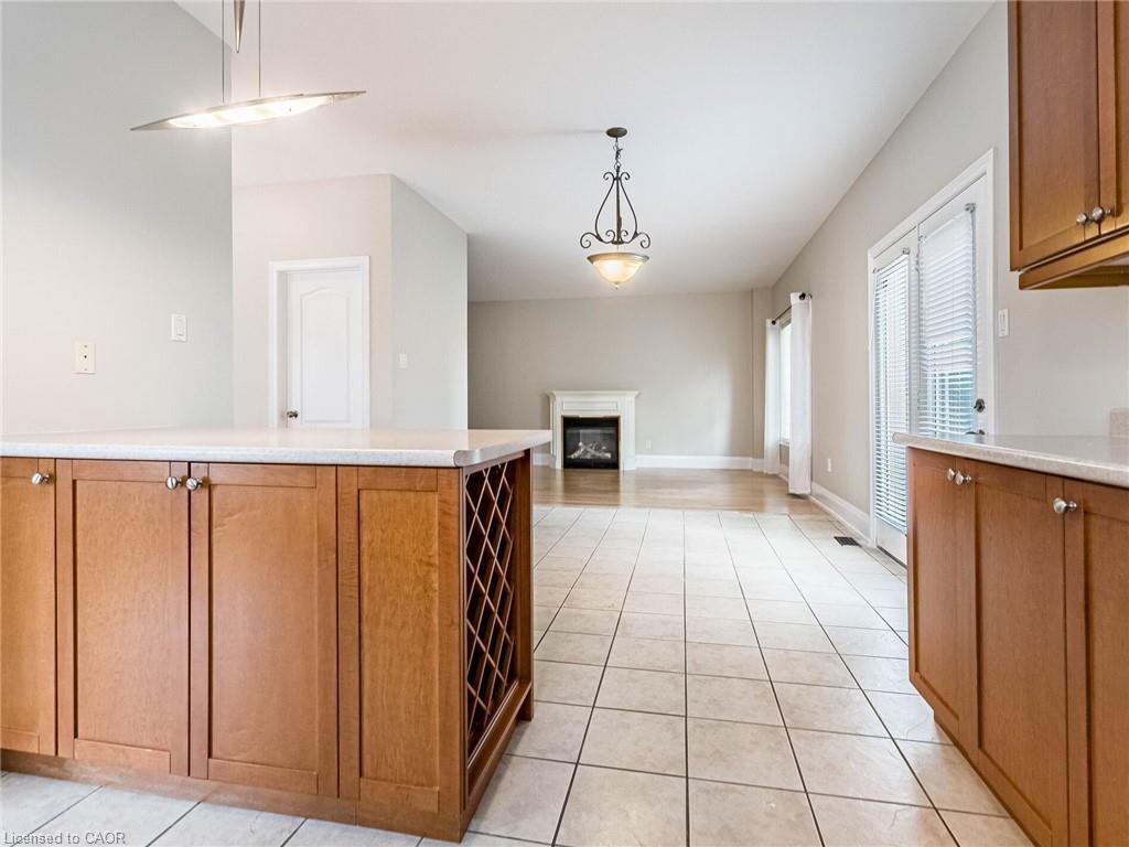 4 Panorama Way, Stoney Creek, ON - Indoor Photo Showing Kitchen