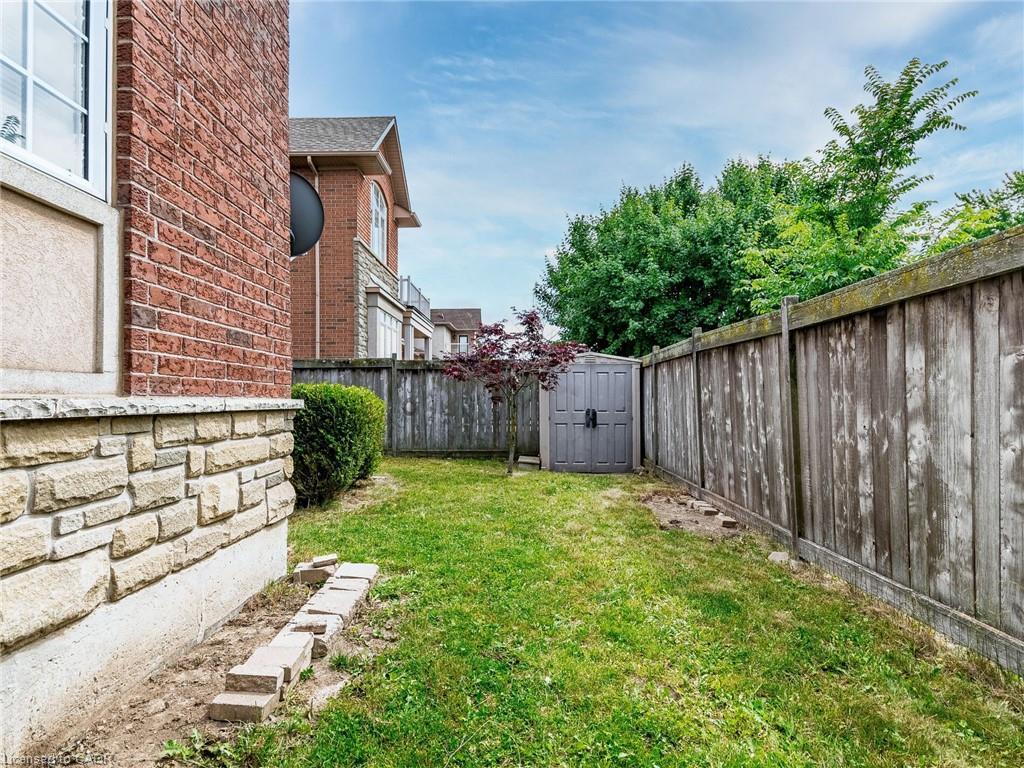 4 Panorama Way, Stoney Creek, ON - Outdoor