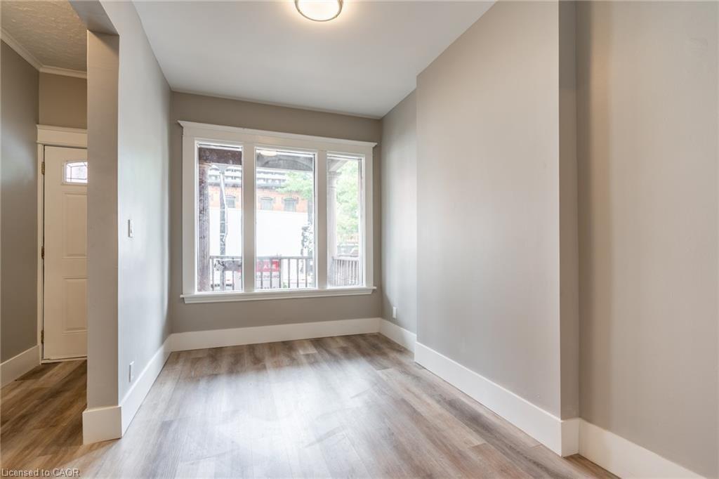 Main-241-243 King Street W, Hamilton, ON - Indoor Photo Showing Other Room