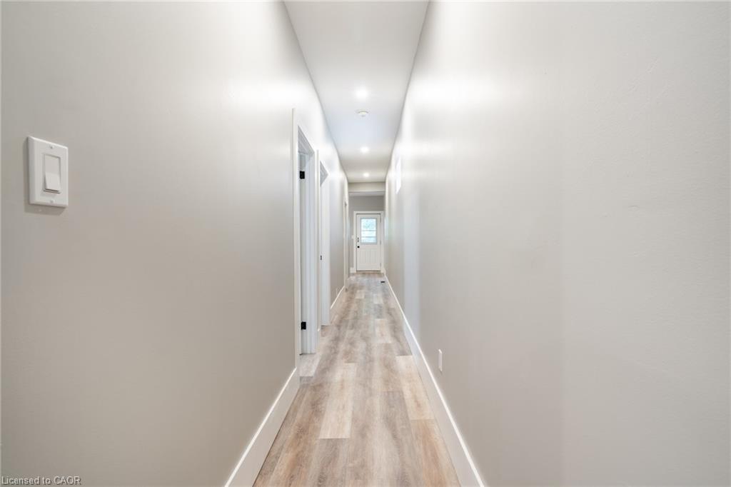 Main-241-243 King Street W, Hamilton, ON - Indoor Photo Showing Other Room