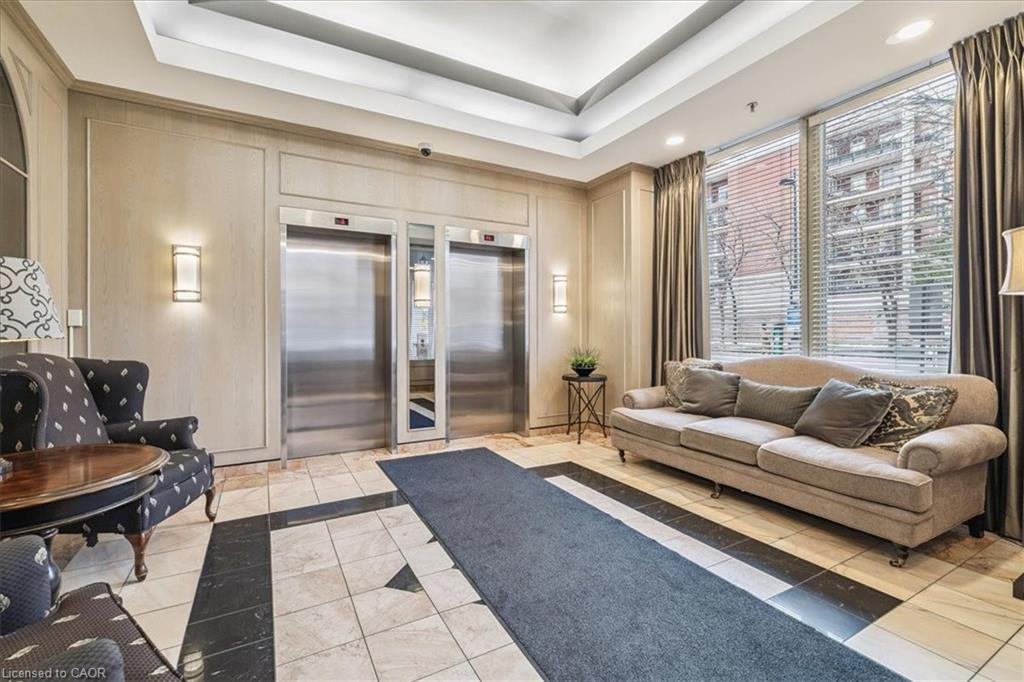 412-430 Pearl Street, Burlington, ON - Indoor