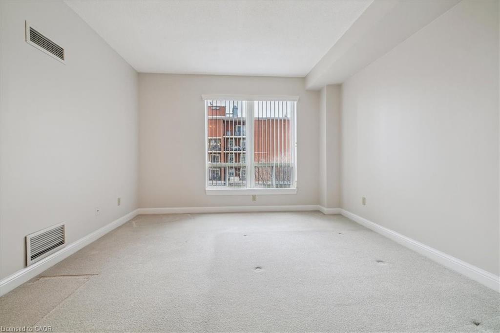 412-430 Pearl Street, Burlington, ON - Indoor Photo Showing Other Room