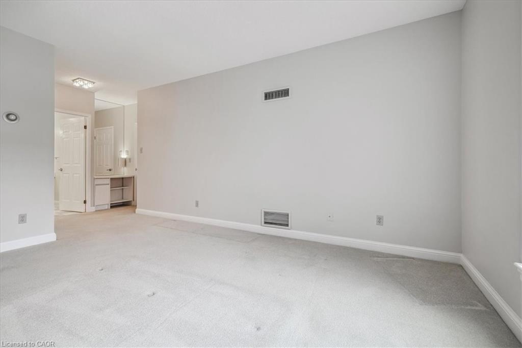 412-430 Pearl Street, Burlington, ON - Indoor Photo Showing Other Room