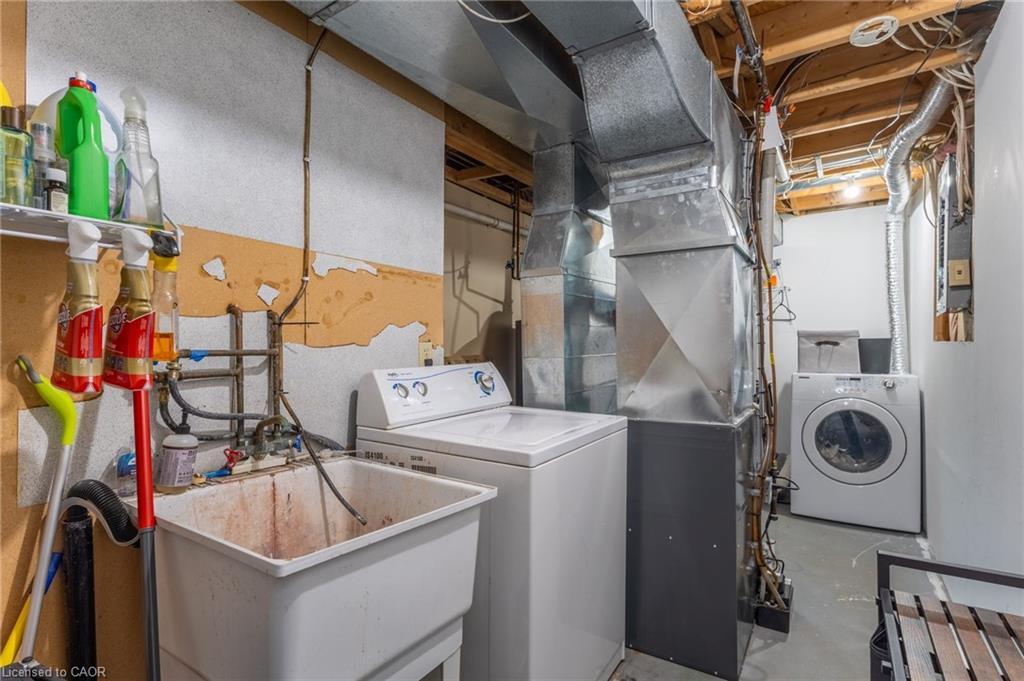38 Locke Street S, Hamilton, ON - Indoor Photo Showing Laundry Room