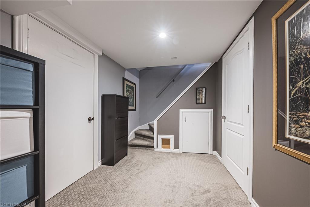 5 Bing Crescent, Stoney Creek, ON - Indoor Photo Showing Other Room
