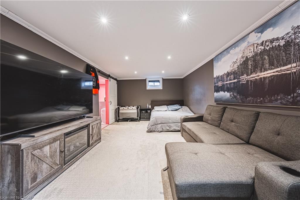 5 Bing Crescent, Stoney Creek, ON - Indoor