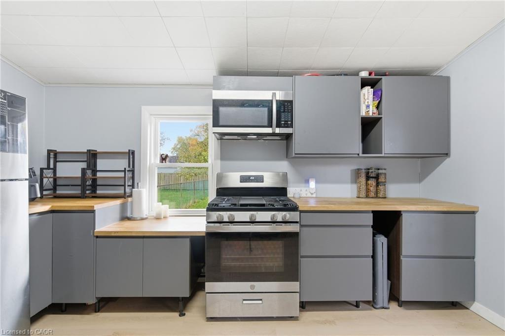 159 Durham Street, Port Colborne, ON - Indoor Photo Showing Kitchen