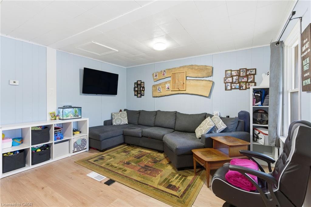 159 Durham Street, Port Colborne, ON - Indoor Photo Showing Living Room