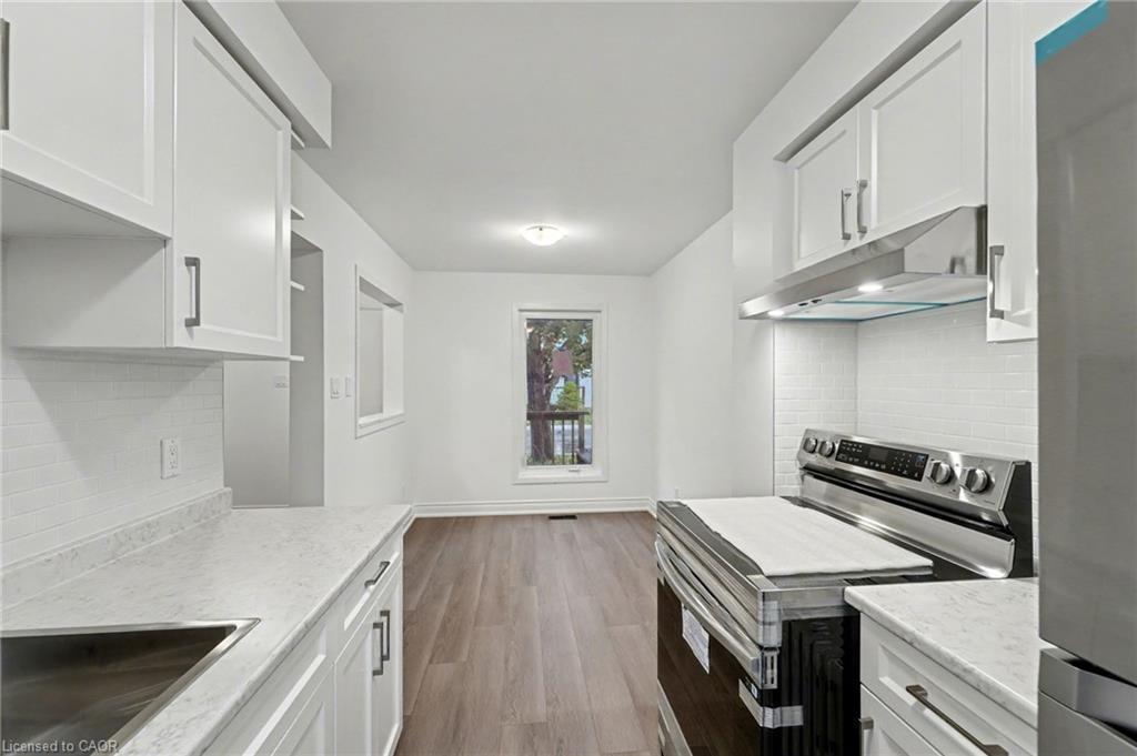 51 Lucas Lane, Ajax, ON - Indoor Photo Showing Kitchen