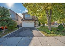 2054 Bloomfield Drive Oakville, ON L6M 3W3