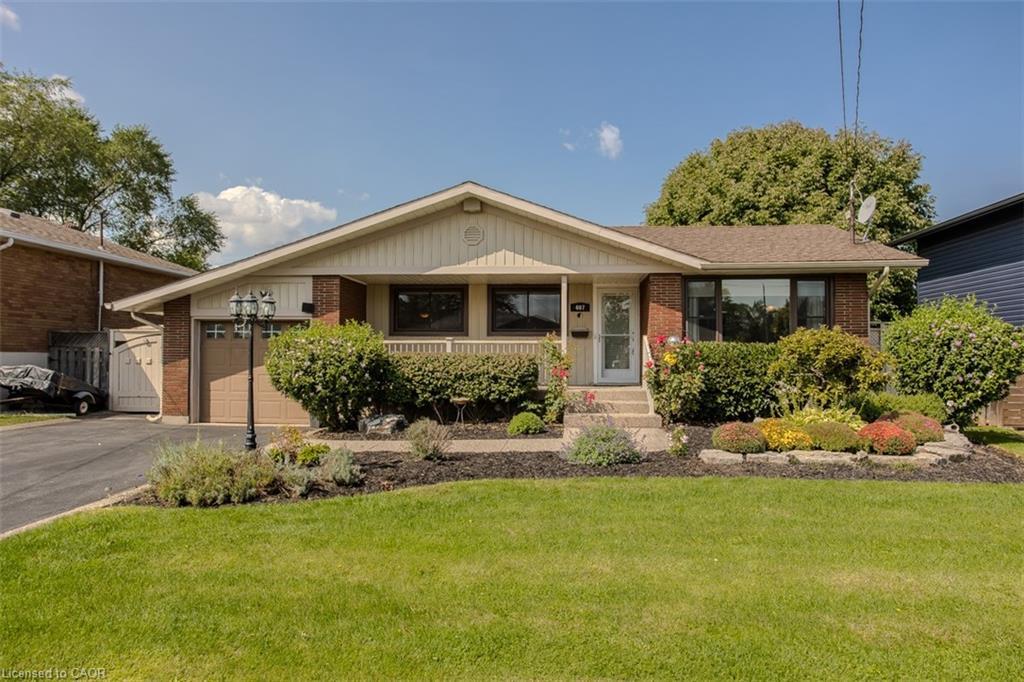 407 Murray Street, Grimsby, ON - Outdoor With Deck Patio Veranda