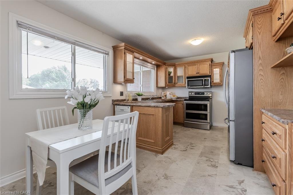 407 Murray Street, Grimsby, ON - Indoor