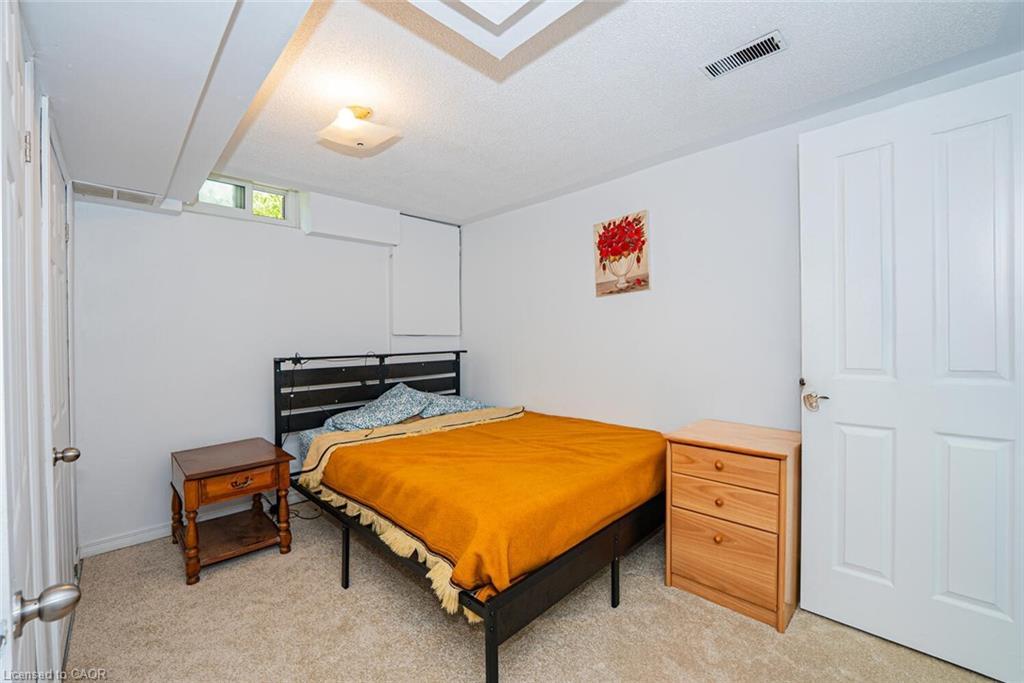 38-14 Williamsburg Road, Kitchener, ON - Indoor Photo Showing Bedroom