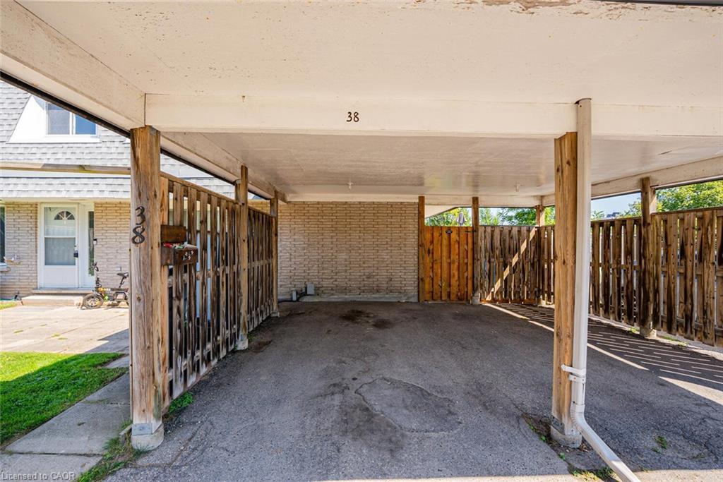 38-14 Williamsburg Road, Kitchener, ON -