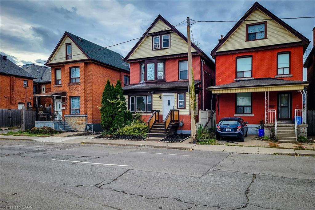 125 Sanford Avenue N, Hamilton, ON - Outdoor With Facade