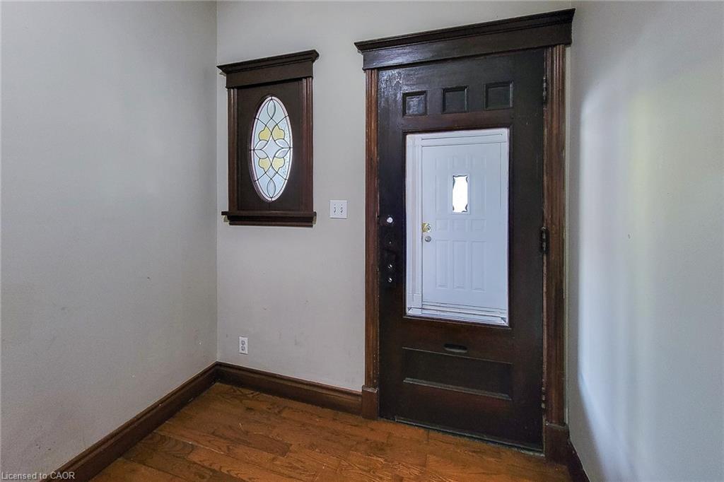 125 Sanford Avenue N, Hamilton, ON - Indoor Photo Showing Other Room