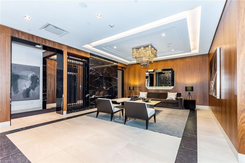 1001-2025 Maria Street, Burlington, ON - Indoor Photo Showing Other Room