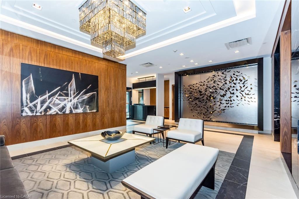 1001-2025 Maria Street, Burlington, ON - Indoor