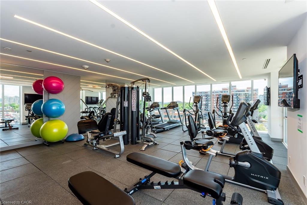 1001-2025 Maria Street, Burlington, ON - Indoor Photo Showing Gym Room