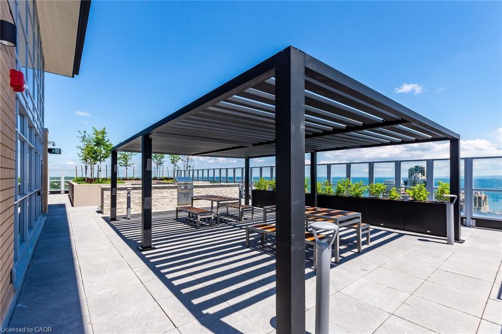 1001-2025 Maria Street, Burlington, ON - Outdoor