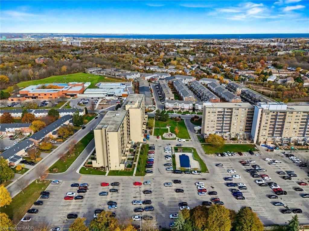 1001-15 Nicklaus Drive, Hamilton, ON - Outdoor With View