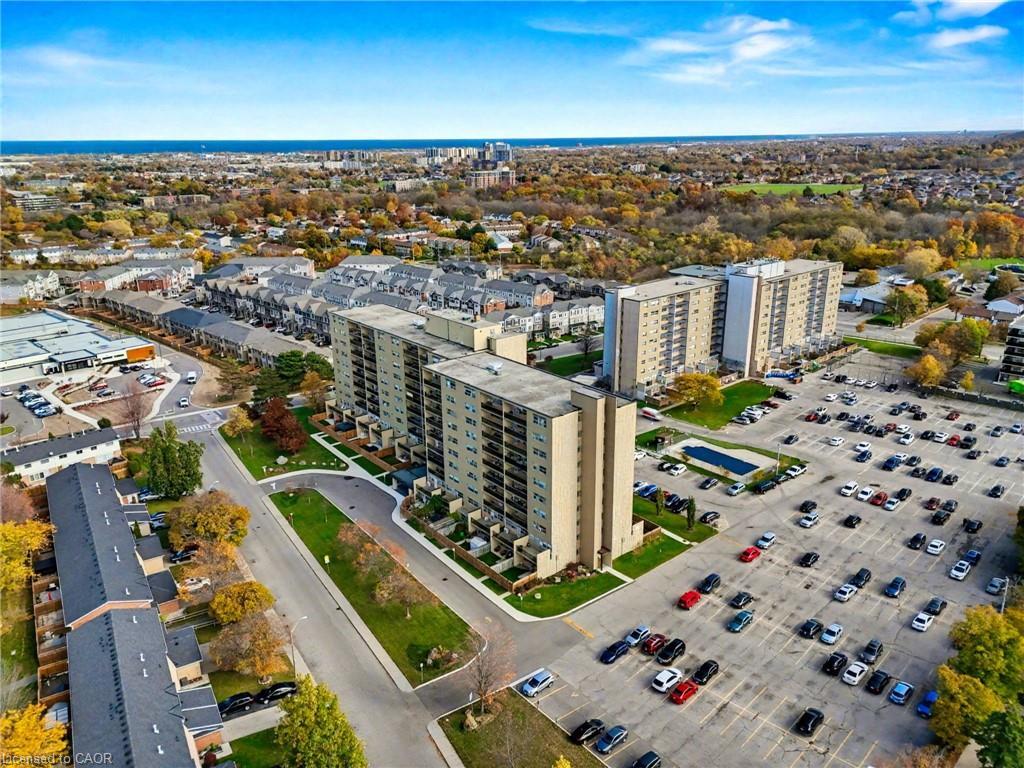 1001-15 Nicklaus Drive, Hamilton, ON - Outdoor With View