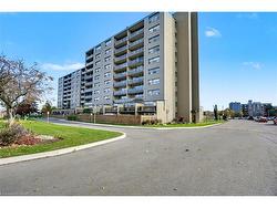 1001-15 Nicklaus Drive Hamilton, ON L8K 5J5