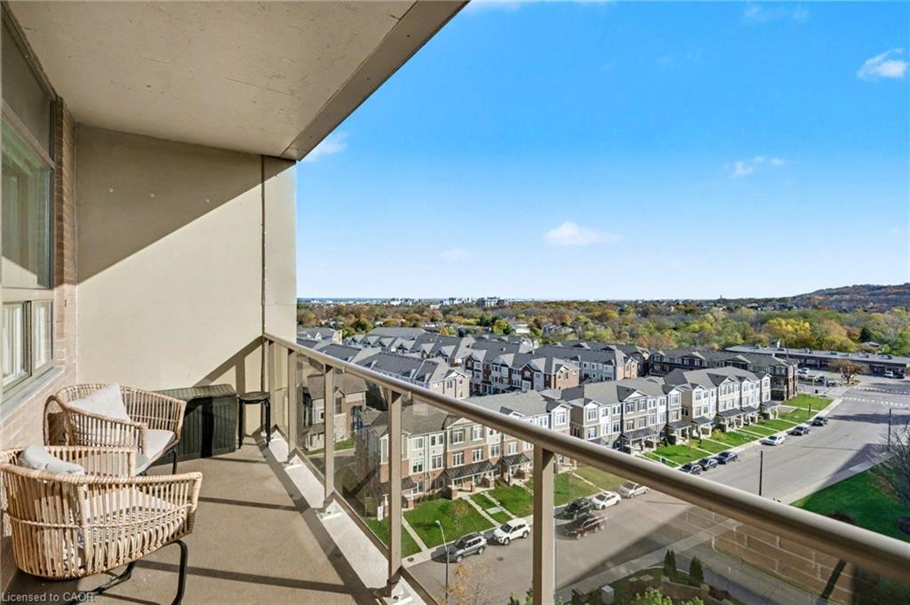 1001-15 Nicklaus Drive, Hamilton, ON - Outdoor With View With Exterior