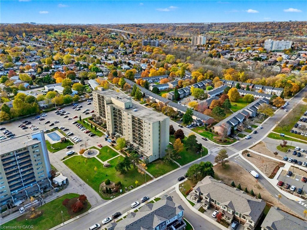 1001-15 Nicklaus Drive, Hamilton, ON - Outdoor With View