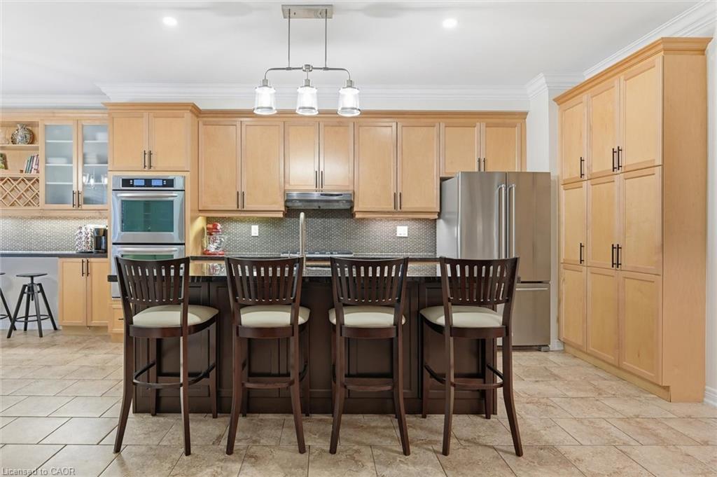 266 Admiral Drive, Oakville, ON - Indoor Photo Showing Kitchen