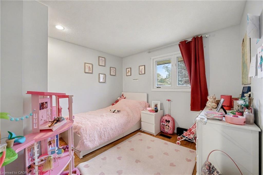 76 Appalachian Crescent, Kitchener, ON - Indoor Photo Showing Bedroom