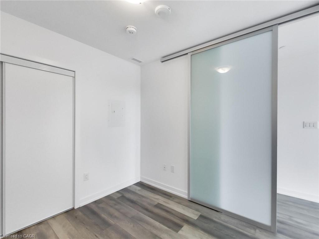 811-470 Dundas Street E, Waterdown, ON - Indoor Photo Showing Other Room