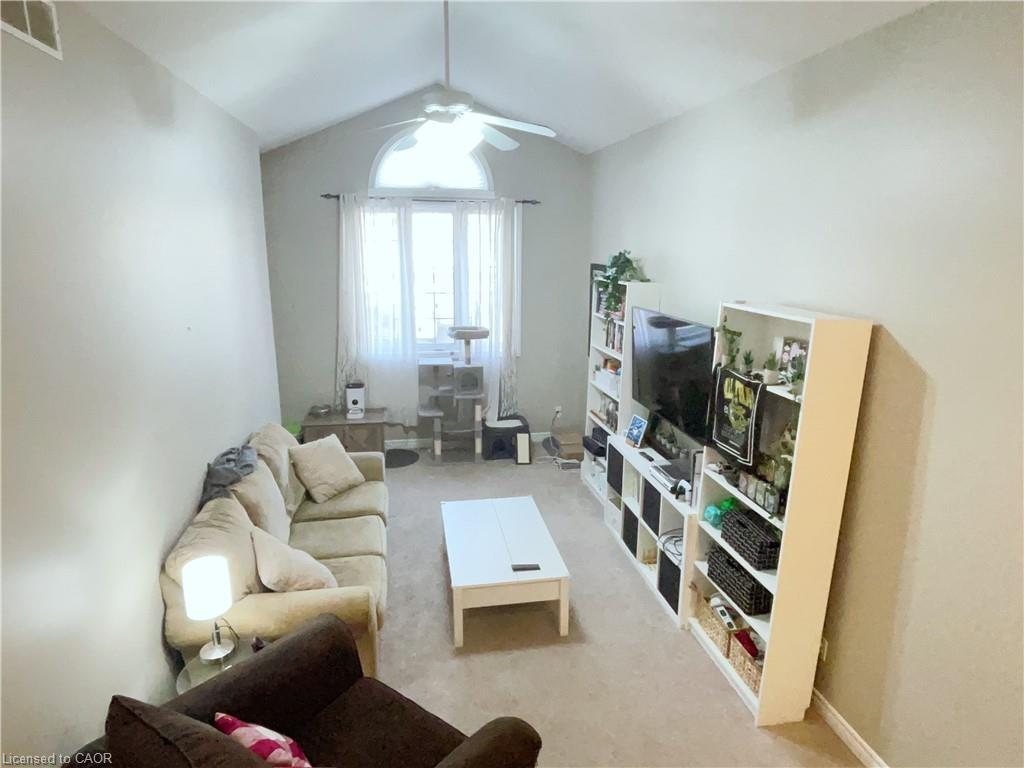 B-668 Butternut Avenue, Waterloo, ON - Indoor