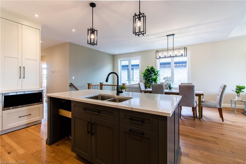 89 Duchess Drive, Delhi, ON - Indoor Photo Showing Kitchen With Double Sink