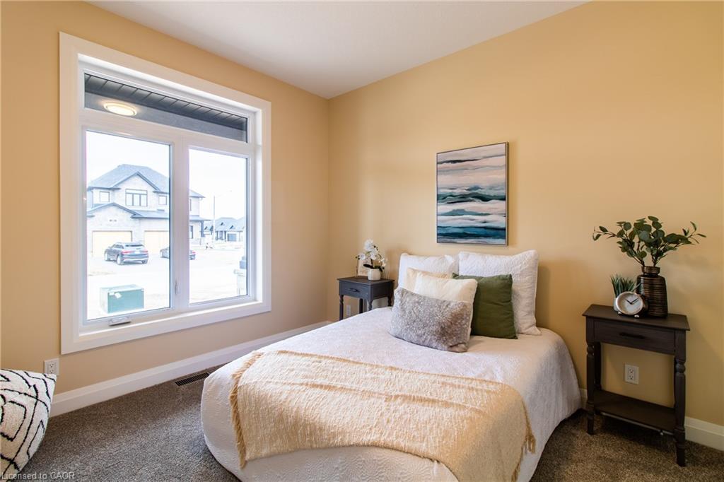 89 Duchess Drive, Delhi, ON - Indoor Photo Showing Bedroom