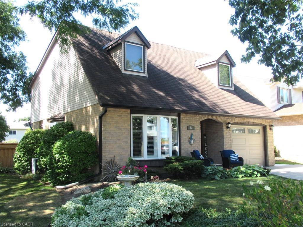 1 Agawam Court, Stoney Creek, ON - Outdoor