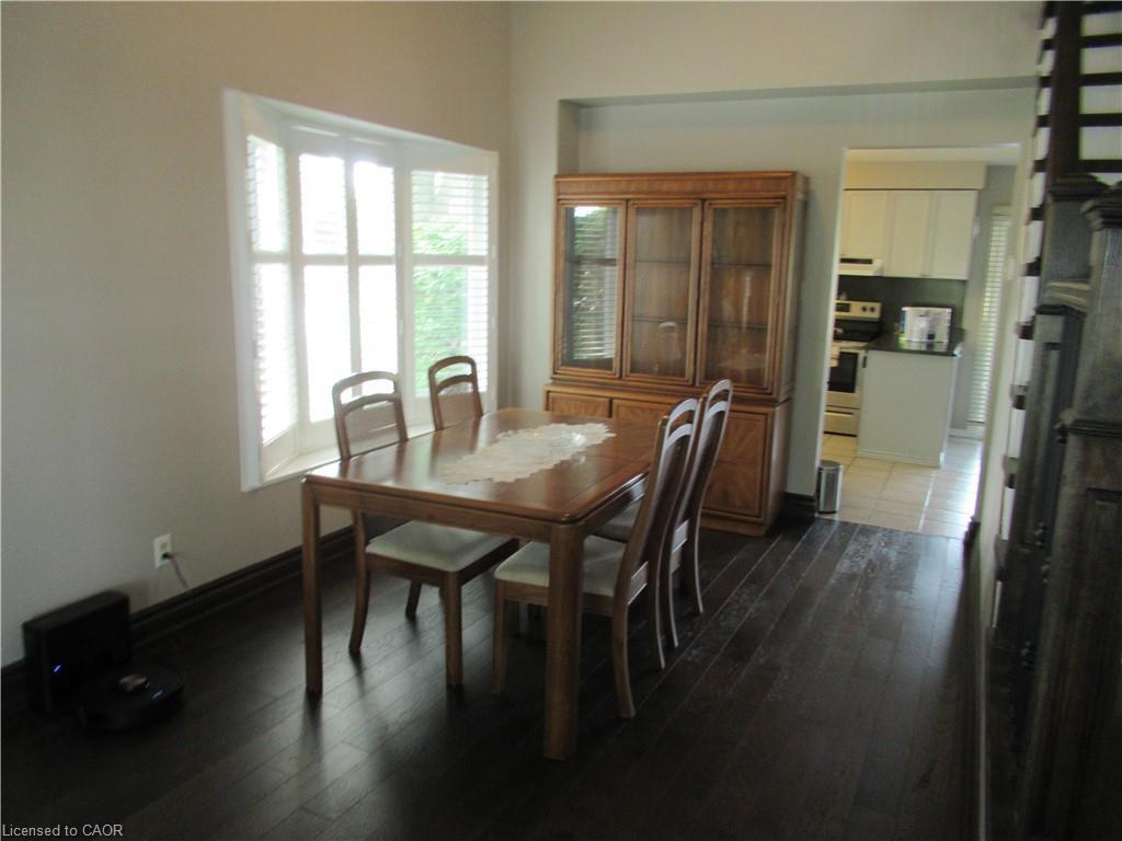 1 Agawam Court, Stoney Creek, ON - Indoor Photo Showing Dining Room